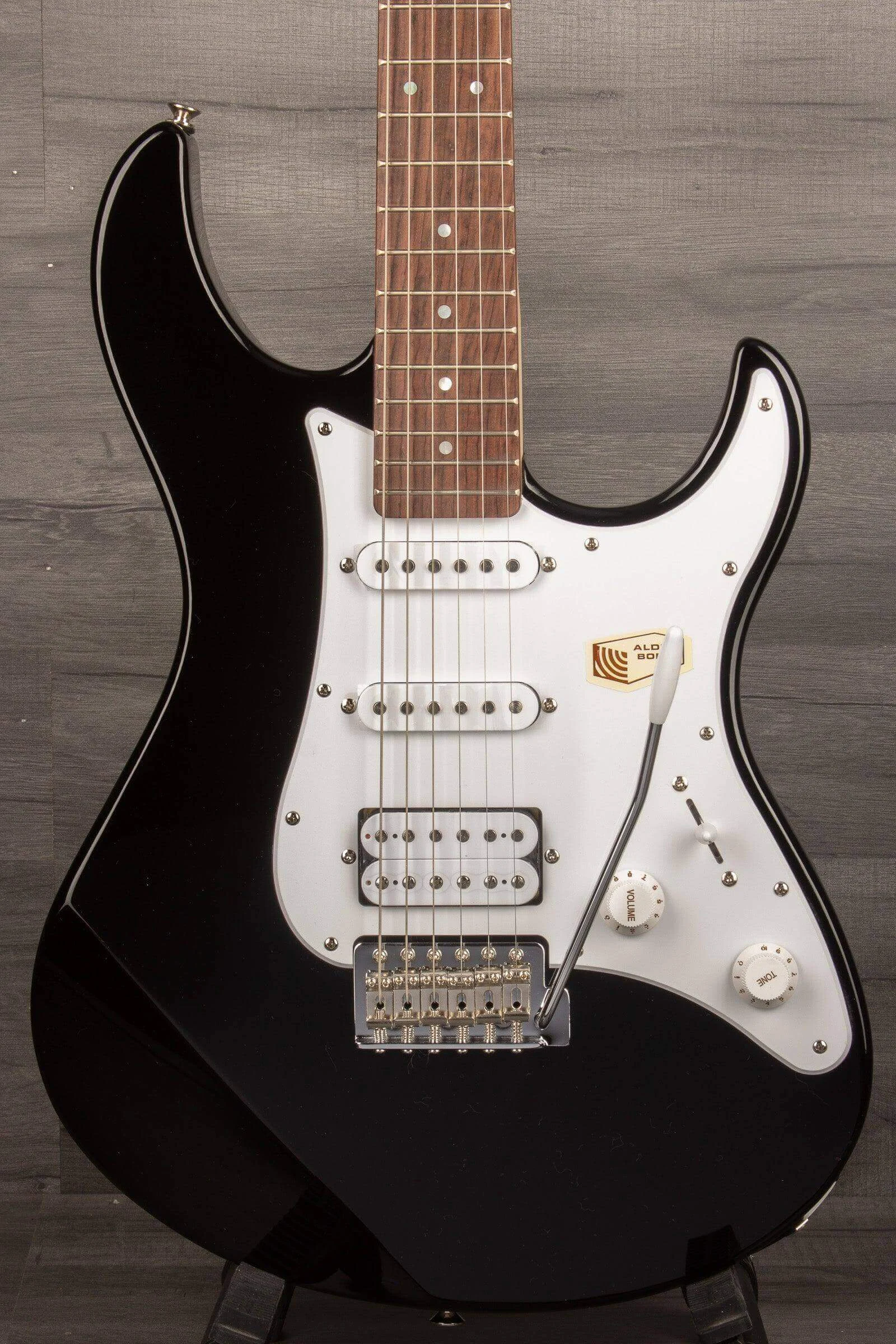 Yamaha Pacifica 112J - Black
