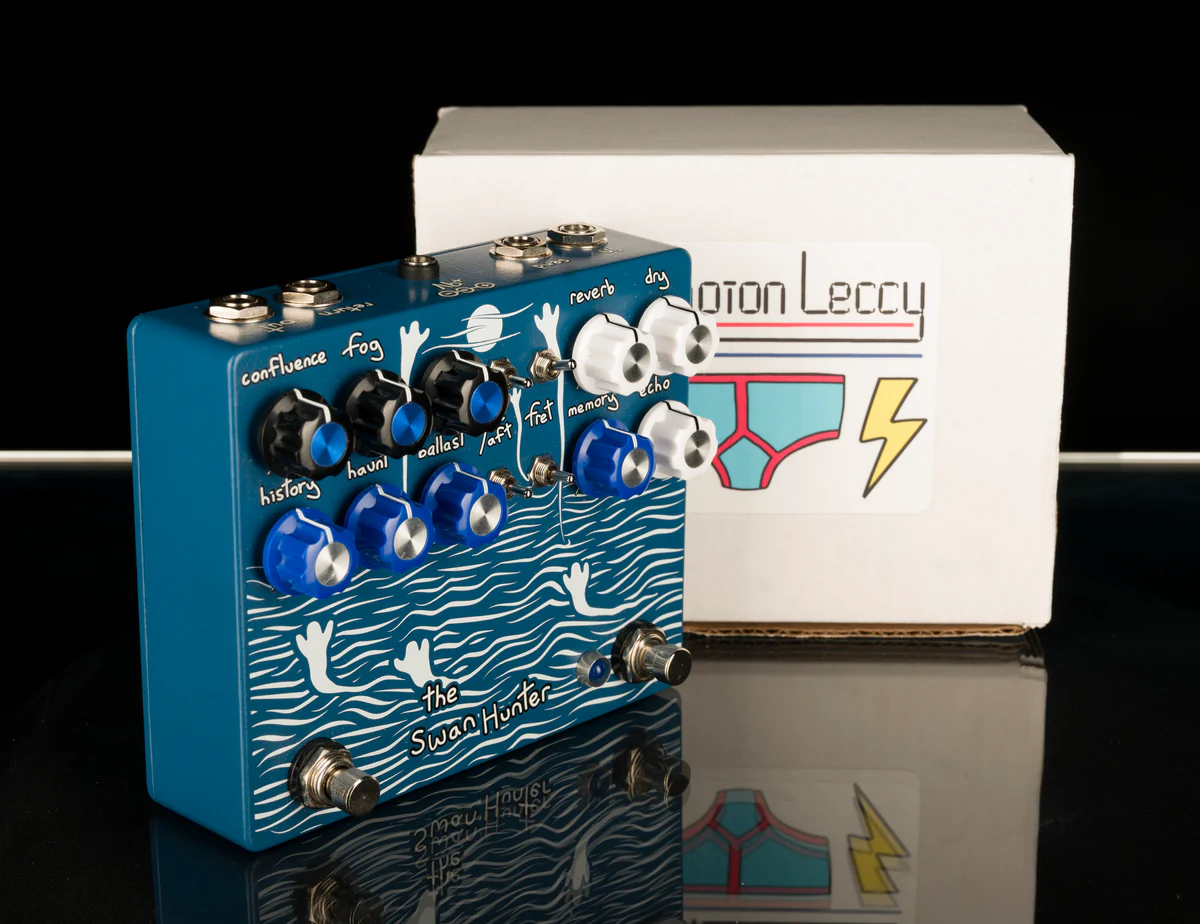 Champion Leccy Swan Hunter Lo-fi Echo and Reverb Pedal With Box