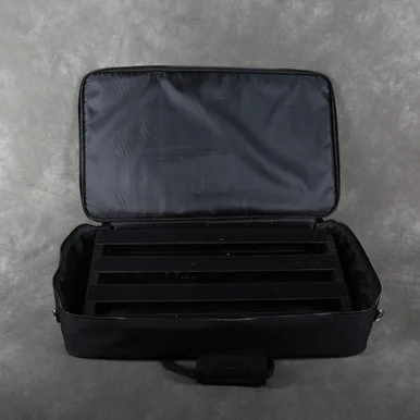 Pedaltrain Classic 2 Pedalboard w/Gig Bag - 2nd Hand (114590)