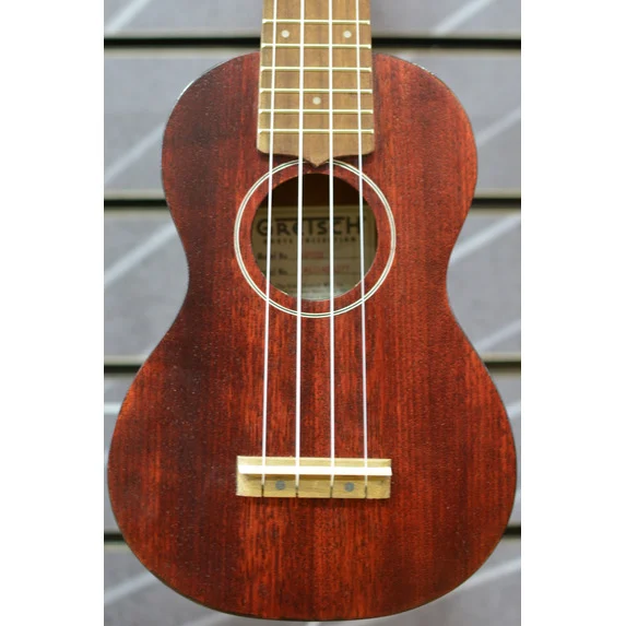 Gretsch G9100 Soprano Standard Ukulele with Gig Bag, Vintage Mahogany Stain
